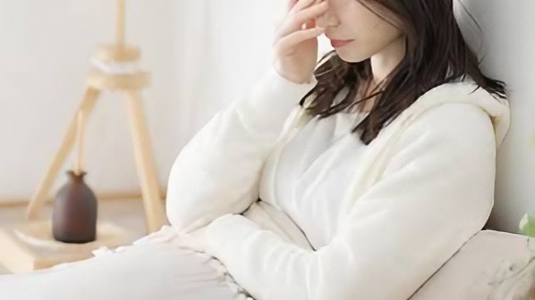 【専門家が解説】うつ病・不安は「脳疲労」が原因？薬だけに頼らないアプローチとして注目される自律神経の整え方「フランス式耳介療法(耳つぼ)」とは
